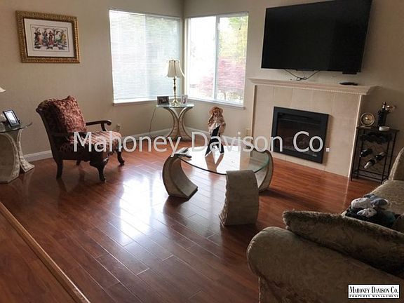 4th image of 303 Olympic Ct