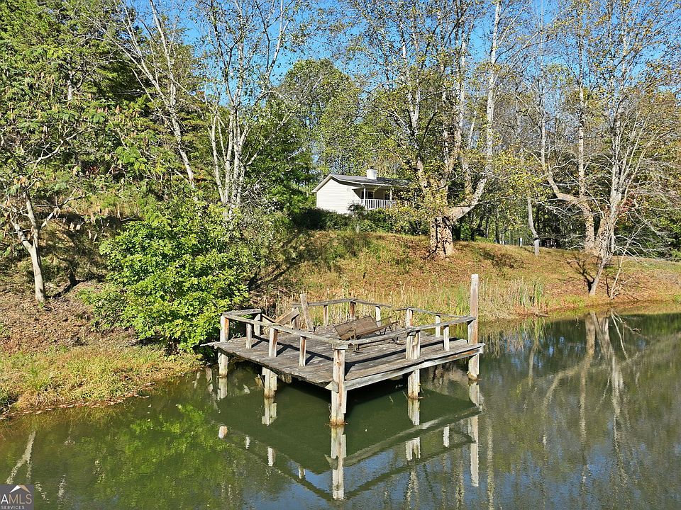 1st image of 195 Green Valley Dr