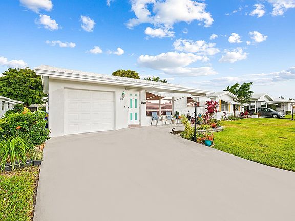 2nd image of 210 NW 25TH Court