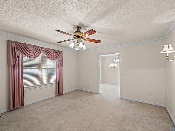 5th image of 2306 Forest Ave NW