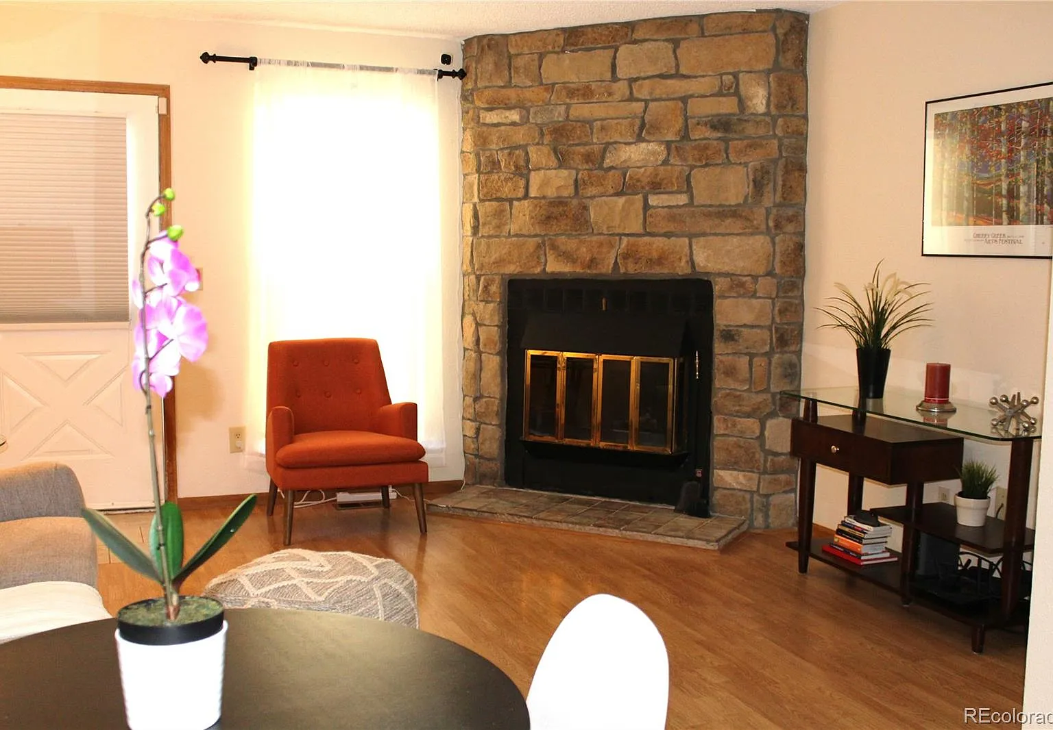 2 bed, 870 sqft, $1,850 — Photo 3