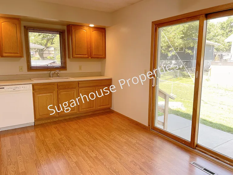 4720 Southhaven Cir — Photo 4