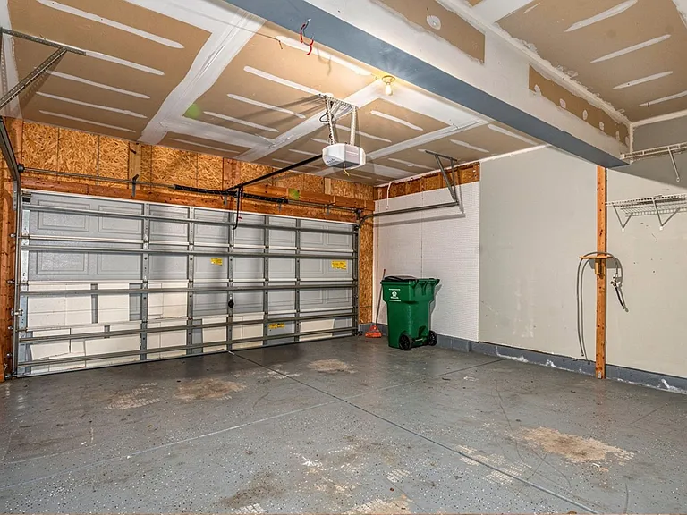 10922 Sedgemoor Ln — Photo 27