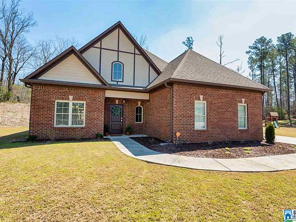 2nd image of 213 Willow Lake Cir