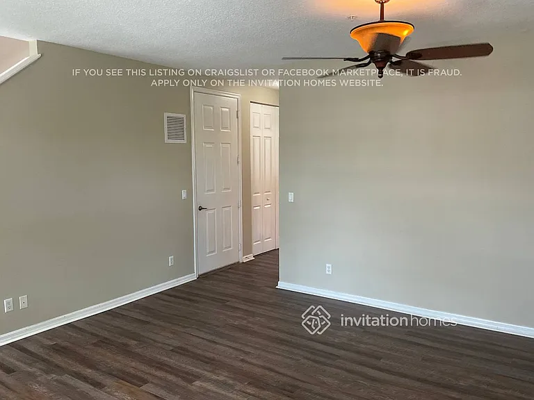 4304 Main St — Photo 5