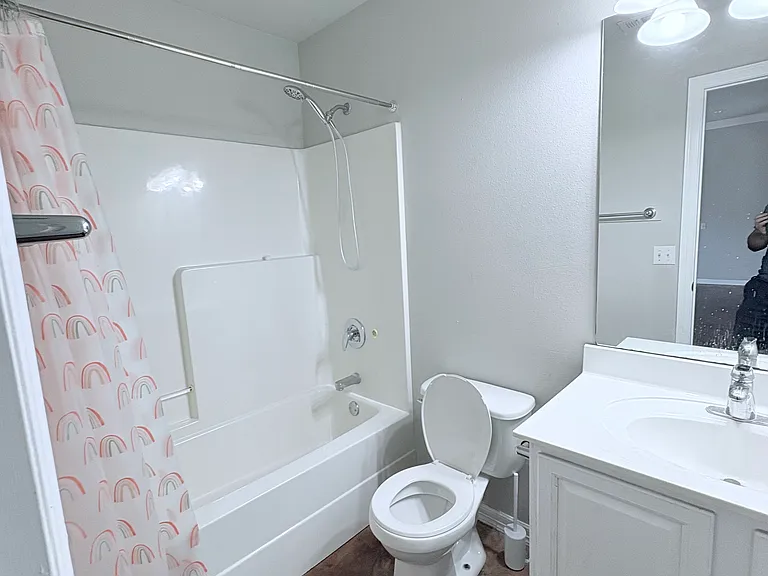 4375 E Holiday Dr — Photo 12