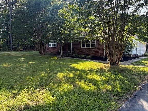 2nd image of 7426 Boydton Plank Rd