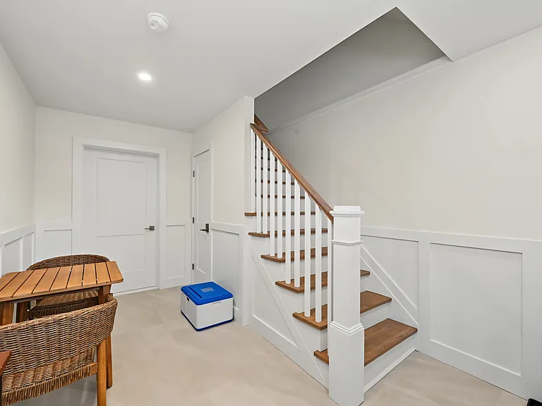 113 N Brighton Ave — Photo 20