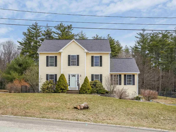 43 Woodhawk Drive, Milford, NH 03055