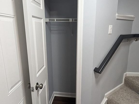 3rd image of 1744 Tiger Lily Cir