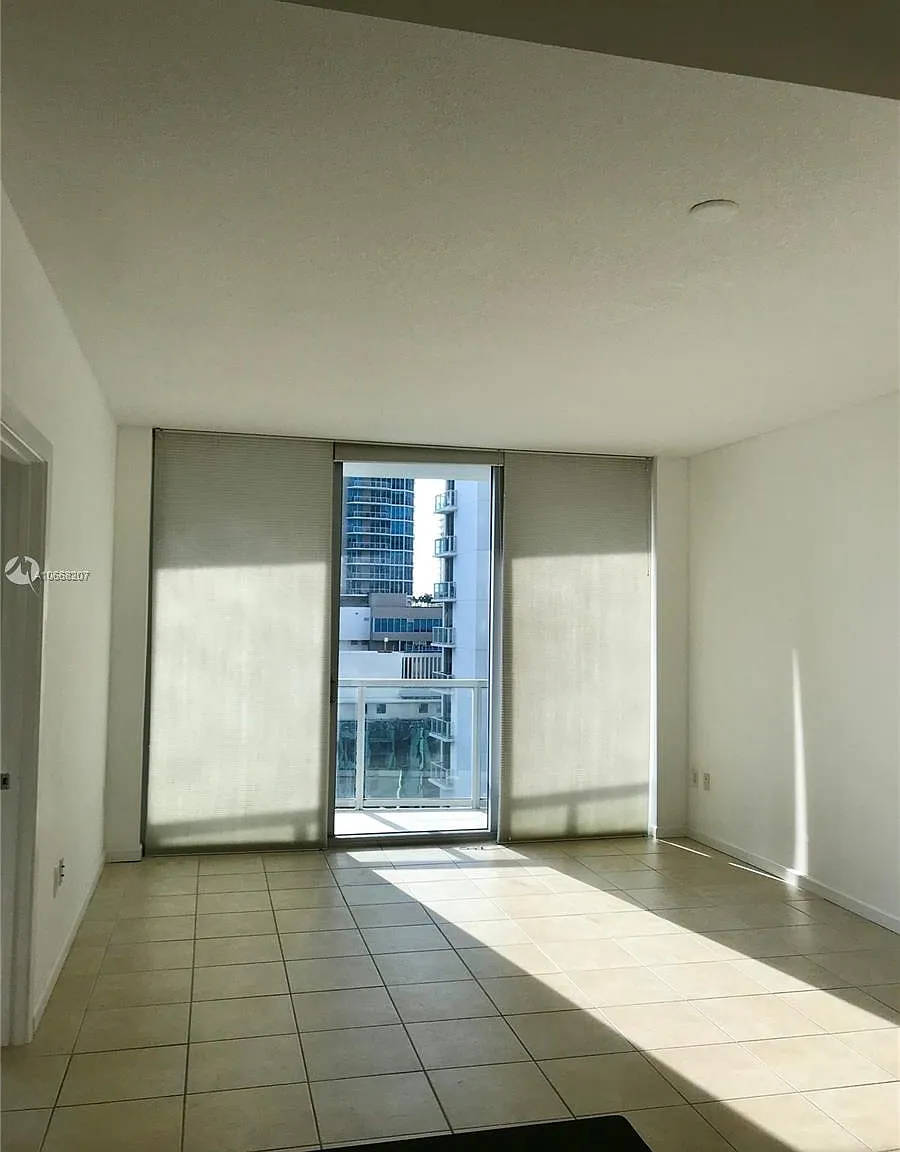 1 bed, 731 sqft, $3,000 — Photo 2
