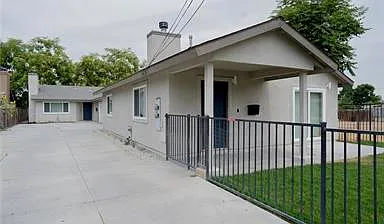 160 N Jordan Ave #160 Photo 1