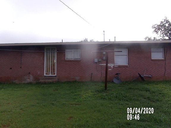 3rd image of 2204 NW 35th St