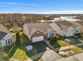3192 Epstein Cir, Mundelein, IL 60060