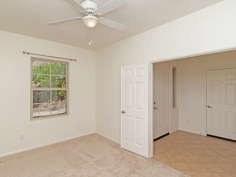 2110 Silverado St — Photo 4