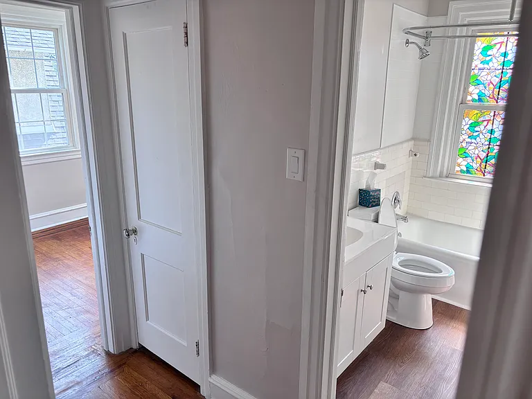 104 S Carol Blvd #2F — Photo 9