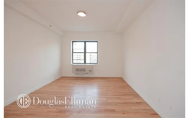 Sold by Douglas Elliman | media 18