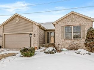 25222 Brynnwood Dr, Elkhart, IN 46514