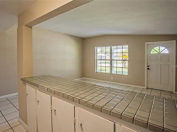 3rd image of 2312 Belmar Dr APT E