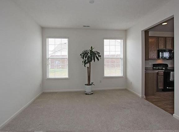 3rd image of 5716 W Port Dr