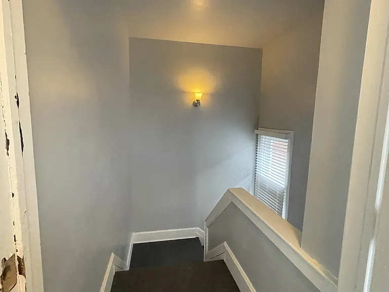 2286 Calvert St — Photo 14