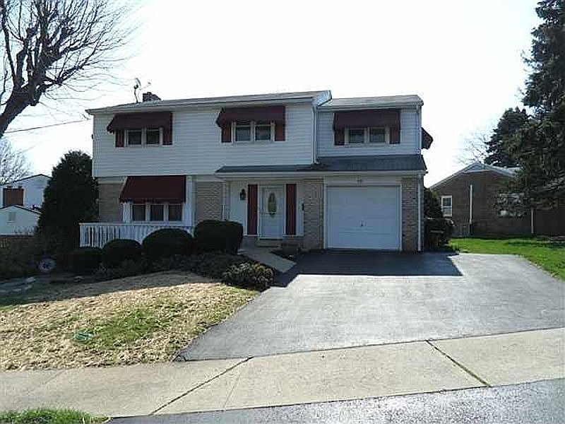 2nd image of 441 Parkside Rd