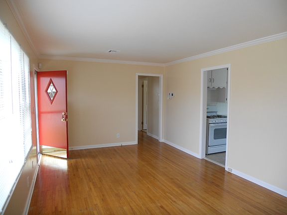 3rd image of 474 S 75th Ave E