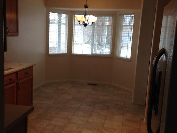 5th image of 1016 Woodside Rd