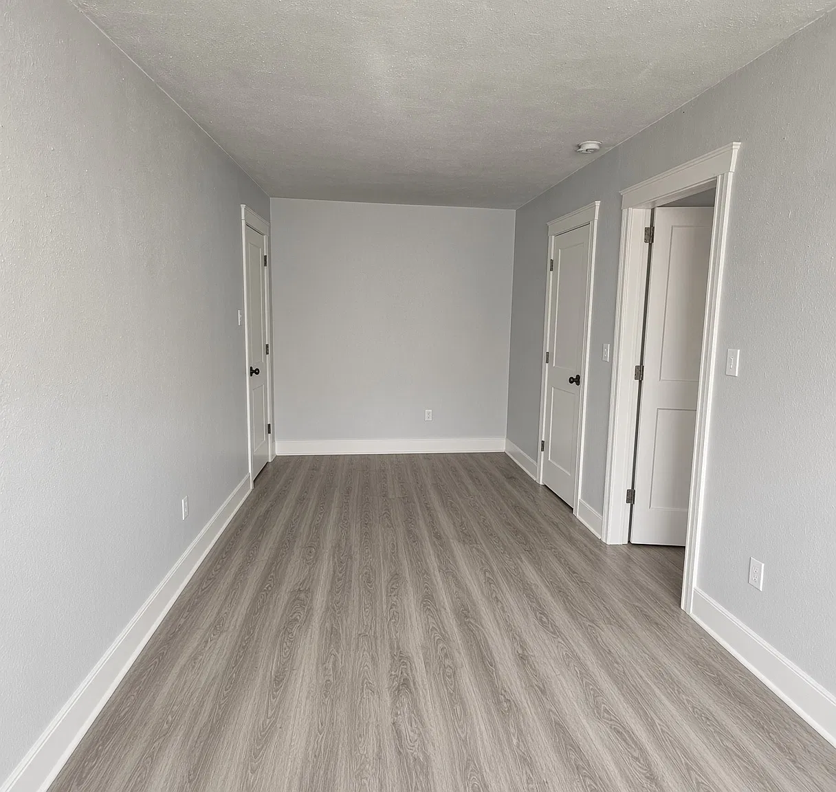 2 bed, 825 sqft, $1,950 — Photo 3