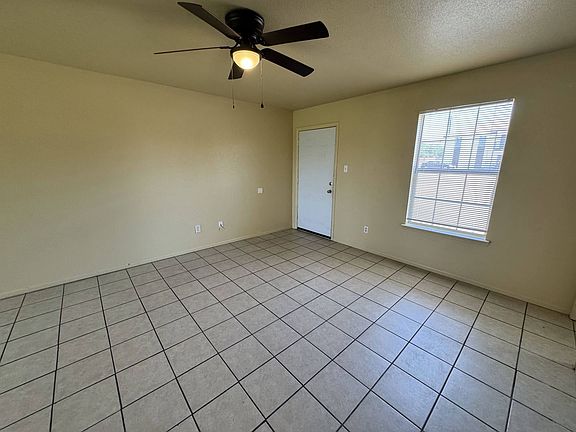 3rd image of 5702 Greengate Dr APT A