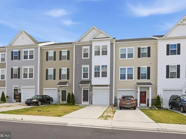 22 Kirby Ct, Bunker Hill, WV 25413