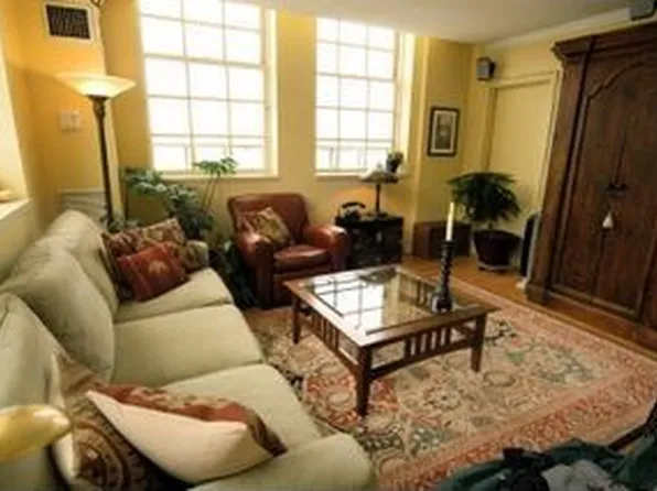 106 13th St APT 329, Charlestown, MA 02129