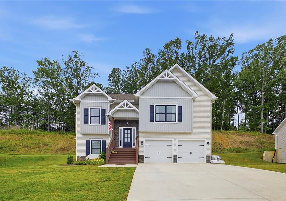 1st image of 313 Arbor Cir