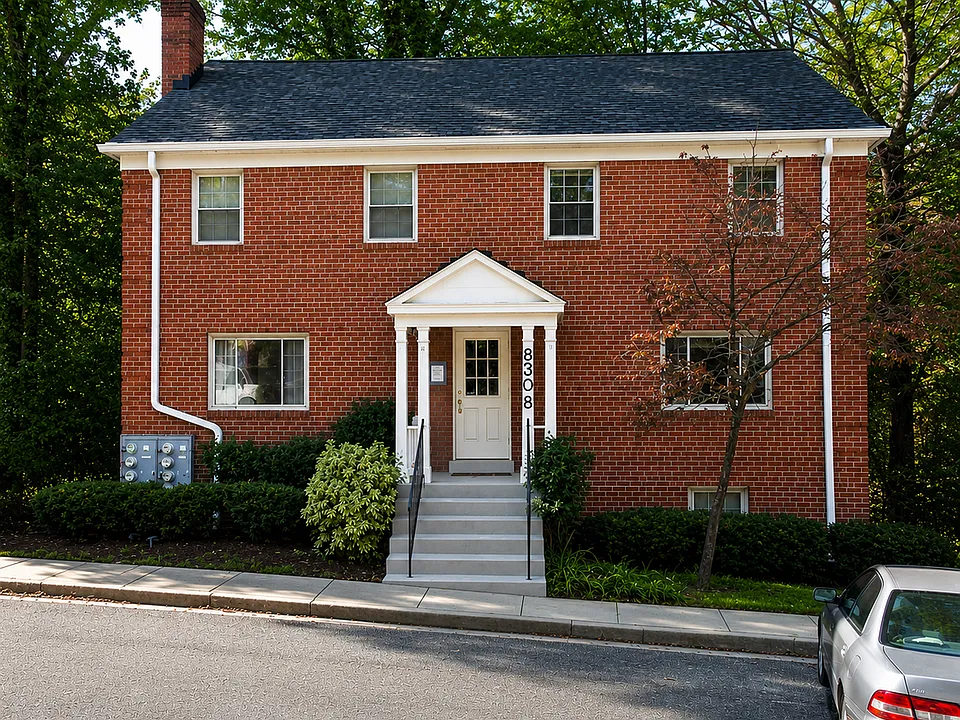 8308 Roanoke Ave