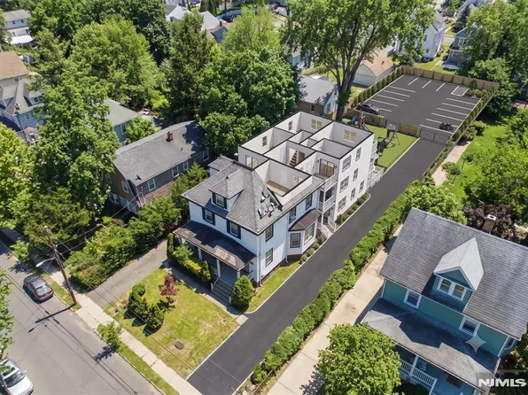 158 Slocum Ave, Englewood, NJ 07631
