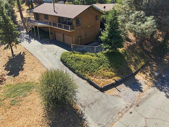 2nd image of 40901 Elliott Dr