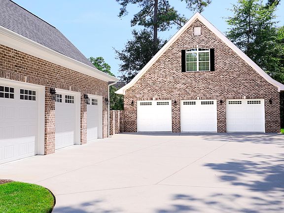 2nd image of 305 Triton Ct.