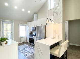 6043 56th Dr FLOOR 2, Maspeth, NY 11378