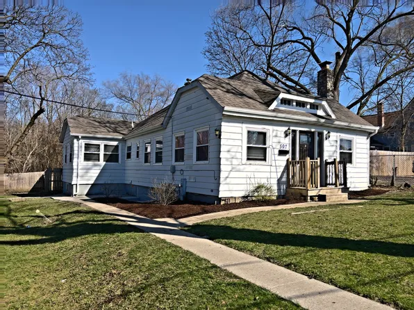507 N Ravine Dr, Round Lake Park, IL 60073