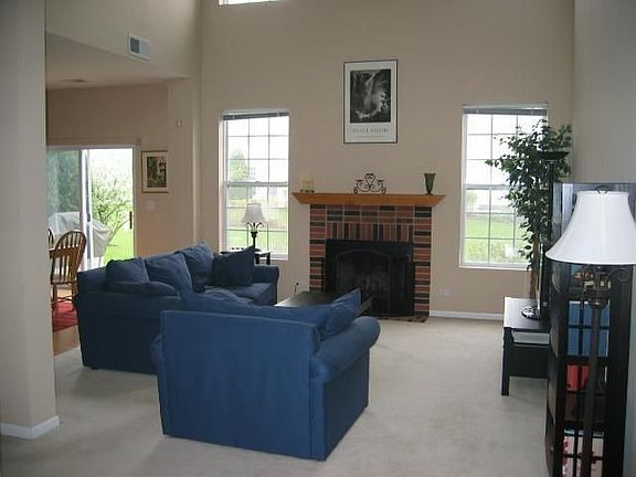 2nd image of 2752 Sheridan Ct