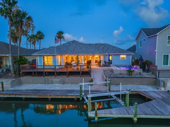 126 Sea View Dr, Aransas Pass, TX 78336