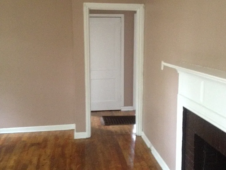 27 Stuart Dr — Photo 4