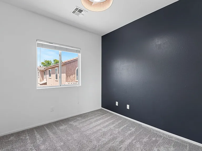 4036 E Carla Vista Dr — Photo 34