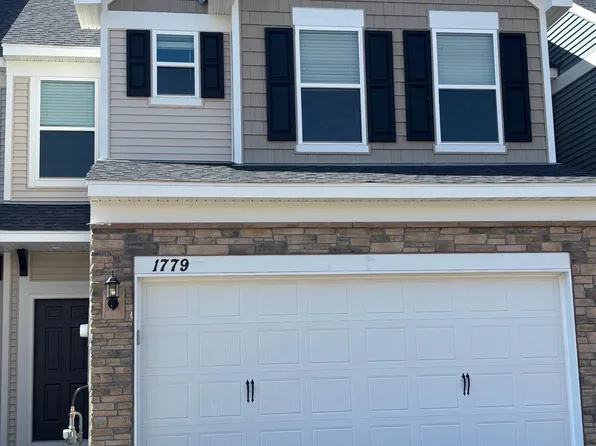 1779 Hauer Trl, Shakopee, MN 55379