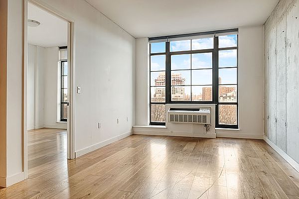 1st image of 180 Nassau St APT 8H