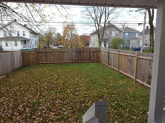 2nd image of 823 Lilley Ave