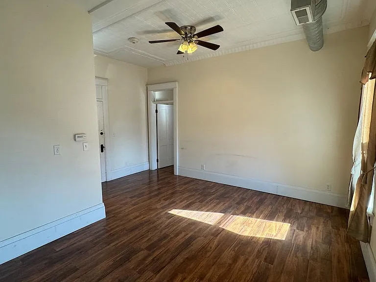 605 Bluff St #320 — Photo 4