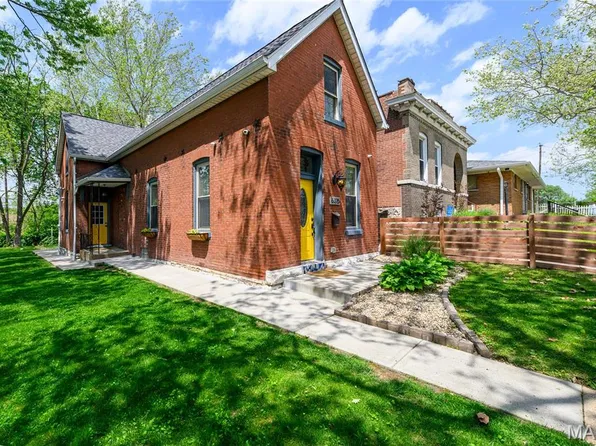 6325 Alabama Ave, Saint Louis, MO 63111
