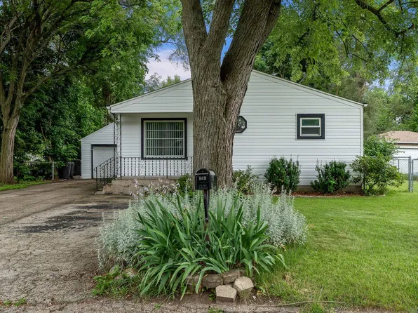 243 E Greenview Ave, Rockford, IL 61115