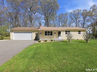 14 Cedarwood Lane, Old Saybrook, CT 06475